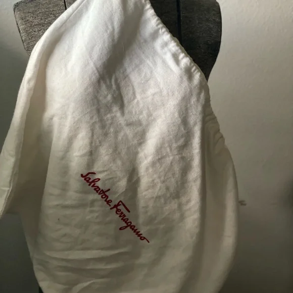 Ferragamo - Picture 10 of 11